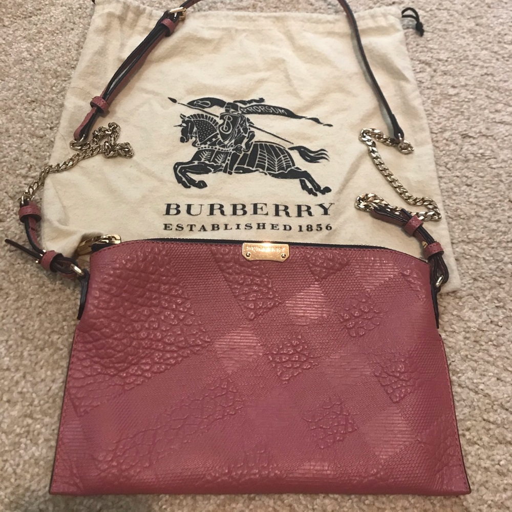 Burberry signature crossbody bag